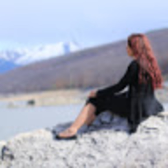 Meet your Posher, Sophie - Picture 1 of 3